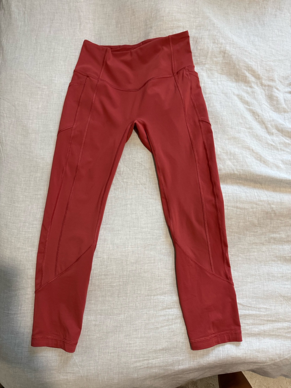 Lululemon Women’s Active Leggings in Brick Red